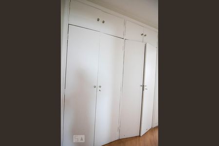 Apartamento à venda com 180m², 4 quartos e 2 vagasArmário  do  Corredor 