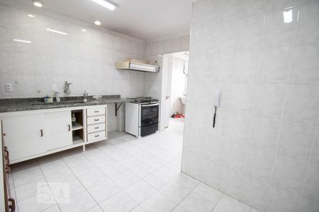 Apartamento à venda com 180m², 4 quartos e 2 vagasCozinha