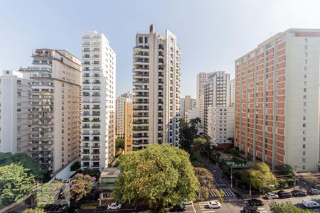 Vista Sala de estar de apartamento para alugar com 2 quartos, 100m² em Cerqueira César, São Paulo