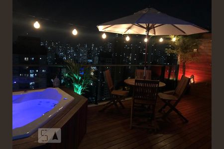 Apartamento à venda com 120m², 2 quartos e 2 vagasVaranda