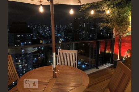 Apartamento à venda com 120m², 2 quartos e 2 vagasVaranda