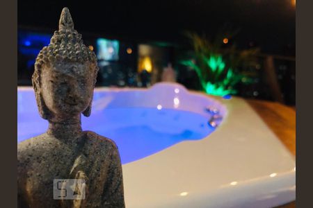 Apartamento à venda com 120m², 2 quartos e 2 vagasPiscina