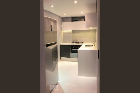 Apartamento à venda com 120m², 2 quartos e 2 vagasCozinha