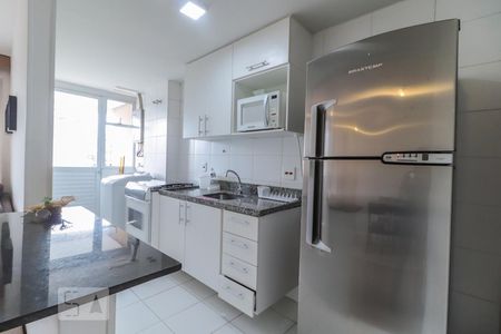 Apartamento à venda com 65m², 2 quartos e 1 vagaCozinha e Área de Serviço