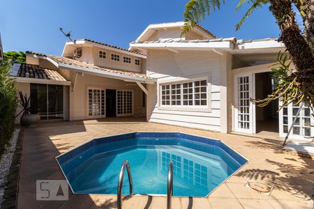 Casa de condomínio à venda com 340m², 4 quartos e 3 vagasÁrea Externa