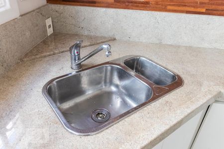 Casa de condomínio à venda com 340m², 4 quartos e 3 vagasDetalhe da Cozinha