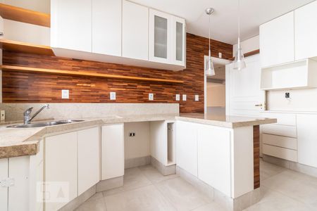 Casa de condomínio à venda com 340m², 4 quartos e 3 vagasCozinha