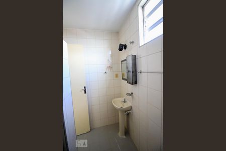 Apartamento à venda com 350m², 3 quartos e 2 vagas Apartamento à venda com 350m², 3 quartos e 2 vagasBanheiro 2
