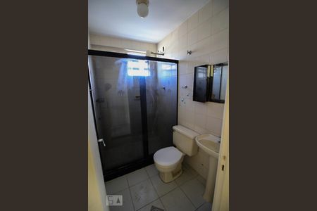 Apartamento à venda com 350m², 3 quartos e 2 vagas Apartamento à venda com 350m², 3 quartos e 2 vagasBanheiro