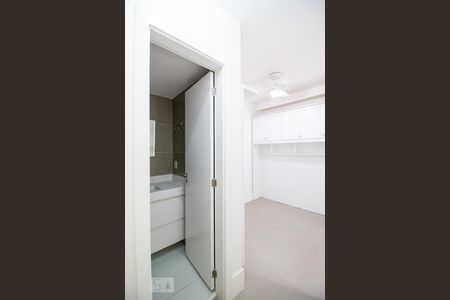 Apartamento à venda com 80m², 2 quartos e 1 vaga Apartamento à venda com 80m², 2 quartos e 1 vagaSuite 2