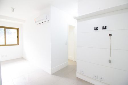 Apartamento à venda com 80m², 2 quartos e 1 vaga Apartamento à venda com 80m², 2 quartos e 1 vagaSuite 2