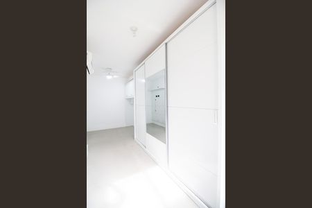 Apartamento à venda com 80m², 2 quartos e 1 vaga Apartamento à venda com 80m², 2 quartos e 1 vagaSuite 2