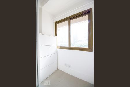Apartamento à venda com 80m², 2 quartos e 1 vaga Apartamento à venda com 80m², 2 quartos e 1 vagaSuite 2