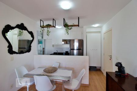 Sala de apartamento para alugar com 2 quartos, 56m² em Parque Reboucas, São Paulo
