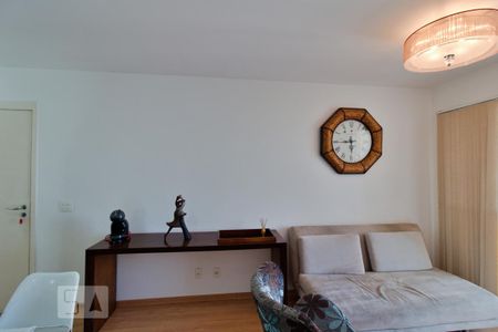 Sala de apartamento para alugar com 2 quartos, 56m² em Parque Reboucas, São Paulo