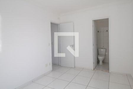 Banheiro da Suíte de apartamento para alugar com 2 quartos, 50m² em Vila Antonieta, São Paulo
