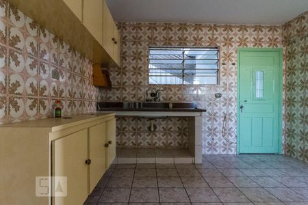 Casa à venda com 200m², 3 quartos e 3 vagasCozinha 