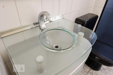 Detalhe banheiro  de apartamento para alugar com 2 quartos, 57m² em Vila Matilde, São Paulo