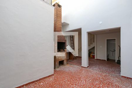 Casa à venda com 200m², 4 quartos e 2 vagasQuintal