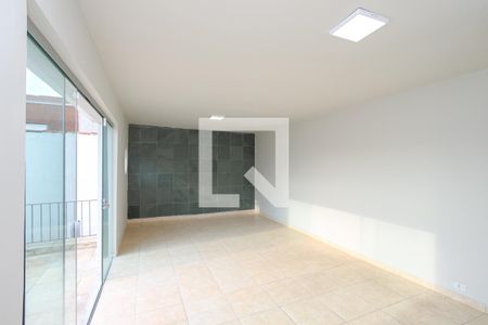 Casa à venda com 200m², 4 quartos e 2 vagasSalão