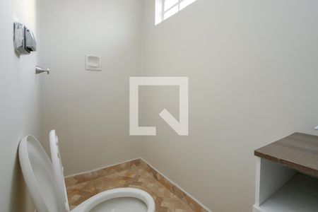 Casa à venda com 200m², 4 quartos e 2 vagasBanheiro do Salão