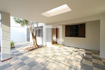Casa à venda com 200m², 4 quartos e 2 vagasGaragem
