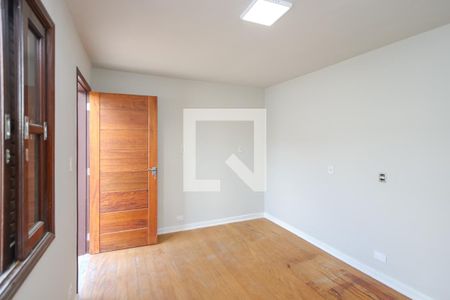 Casa à venda com 200m², 4 quartos e 2 vagasQuarto Externo