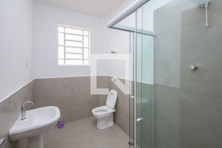 Casa à venda com 200m², 4 quartos e 2 vagasBanheiro