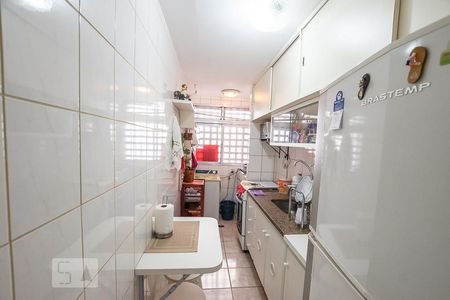 Cozinha de apartamento para alugar com 1 quarto, 48m² em Vila Guarani (z Sul), São Paulo