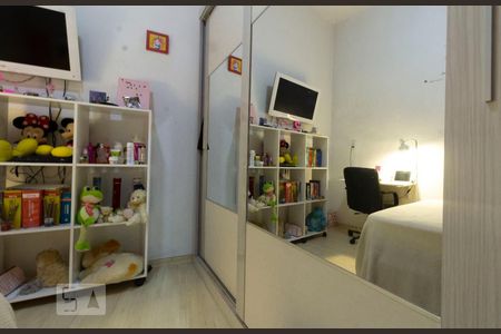 Casa à venda com 180m², 4 quartos e 1 vaga Casa à venda com 180m², 4 quartos e 1 vagaQuarto 4