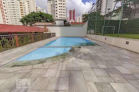 Apartamento à venda com 126m², 4 quartos e 3 vagas Apartamento à venda com 126m², 4 quartos e 3 vagasPiscinas