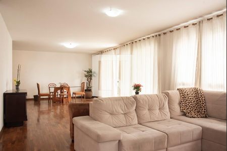 Sala de apartamento para alugar com 3 quartos, 200m² em Planalto Paulista, São Paulo