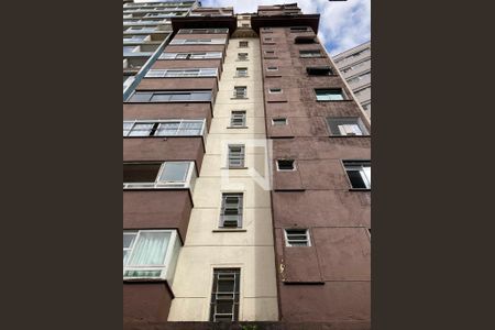 Studio à venda com 29m², 1 quarto e sem vaga Studio à venda com 29m², 1 quarto e sem vagaFachada
