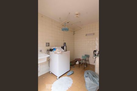 Casa à venda com 100m², 3 quartos e 2 vagasLavanderia