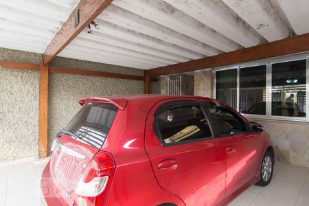 Casa à venda com 100m², 3 quartos e 2 vagasGaragem