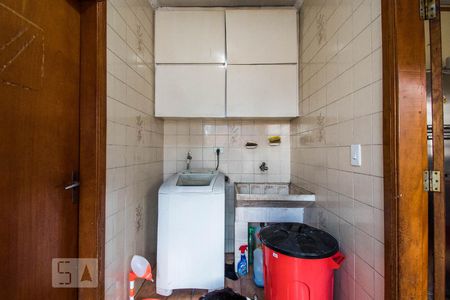 Casa à venda com 250m², 3 quartos e 7 vagasLavanderia