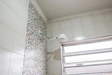 Casa à venda com 250m², 3 quartos e 7 vagasBanheiro da Suíte 2