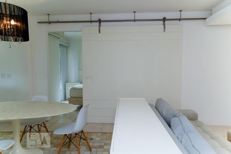 Apartamento à venda com 100m², 2 quartos e 1 vaga Apartamento à venda com 100m², 2 quartos e 1 vagaSala (porta Quarto 2 aberta)