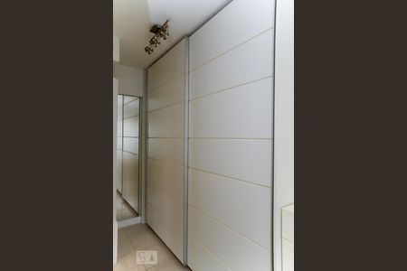 Apartamento à venda com 100m², 2 quartos e 1 vaga Apartamento à venda com 100m², 2 quartos e 1 vagaQuarto 2 (Suíte)