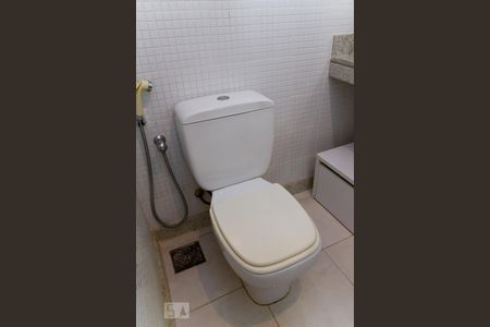 Apartamento à venda com 100m², 2 quartos e 1 vaga Apartamento à venda com 100m², 2 quartos e 1 vagaBanheiro Social