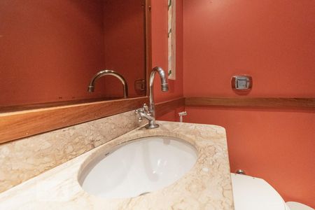 Apartamento à venda com 300m², 3 quartos e 1 vaga Apartamento à venda com 300m², 3 quartos e 1 vagaLavabo