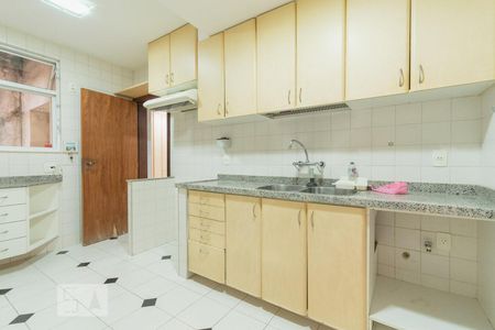 Apartamento à venda com 300m², 3 quartos e 1 vaga Apartamento à venda com 300m², 3 quartos e 1 vagaCozinha