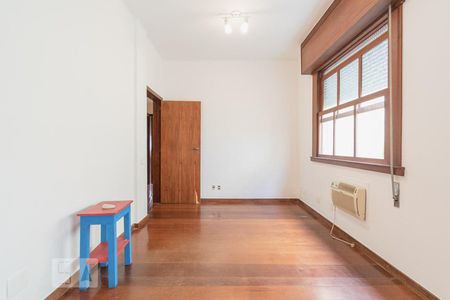 Apartamento à venda com 300m², 3 quartos e 1 vaga Apartamento à venda com 300m², 3 quartos e 1 vagaQuarto 1