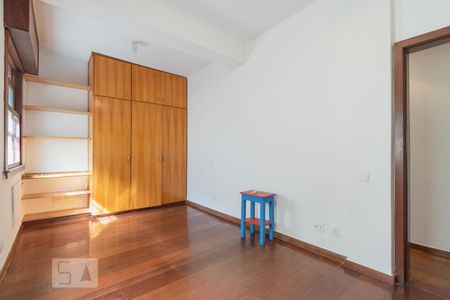 Apartamento à venda com 300m², 3 quartos e 1 vaga Apartamento à venda com 300m², 3 quartos e 1 vagaQuarto 1