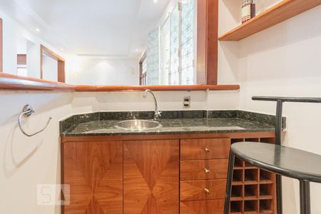 Apartamento à venda com 300m², 3 quartos e 1 vaga Apartamento à venda com 300m², 3 quartos e 1 vagaSala