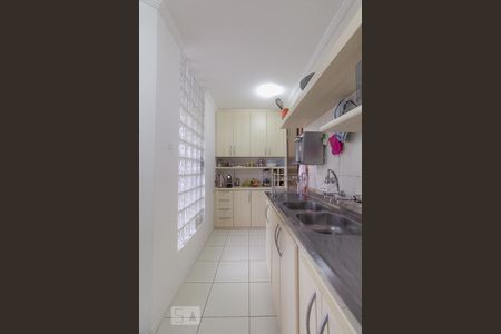 Apartamento à venda com 90m², 2 quartos e 2 vagas Apartamento à venda com 90m², 2 quartos e 2 vagasCozinha