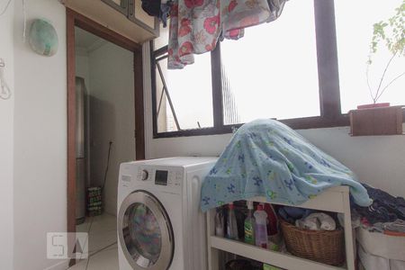 Apartamento à venda com 90m², 2 quartos e 2 vagas Apartamento à venda com 90m², 2 quartos e 2 vagasÁrea de Serviço