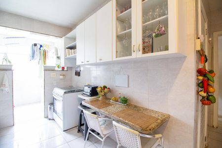 Apartamento à venda com 280m², 3 quartos e 2 vagasCozinha