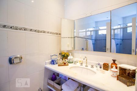 Apartamento à venda com 280m², 3 quartos e 2 vagasBanheiro Suite