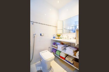 Apartamento à venda com 280m², 3 quartos e 2 vagasBanheiro Suite